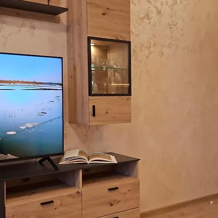 Arena Izgrev Luxury - Sea View, Skyline, Free Parking Апартаменти Бургас